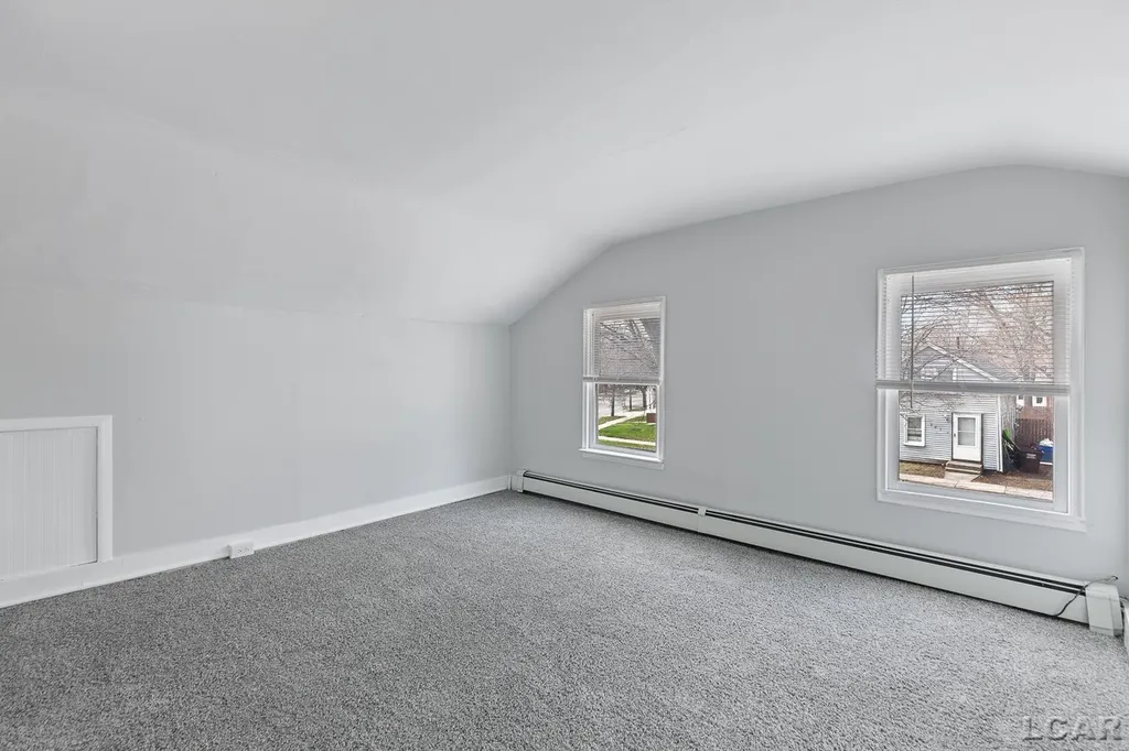 206 Ormsby Street Adrian City MI 49221