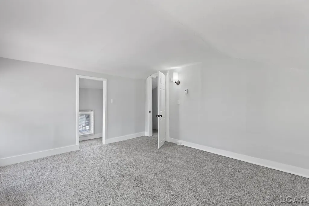 206 Ormsby Street Adrian City MI 49221
