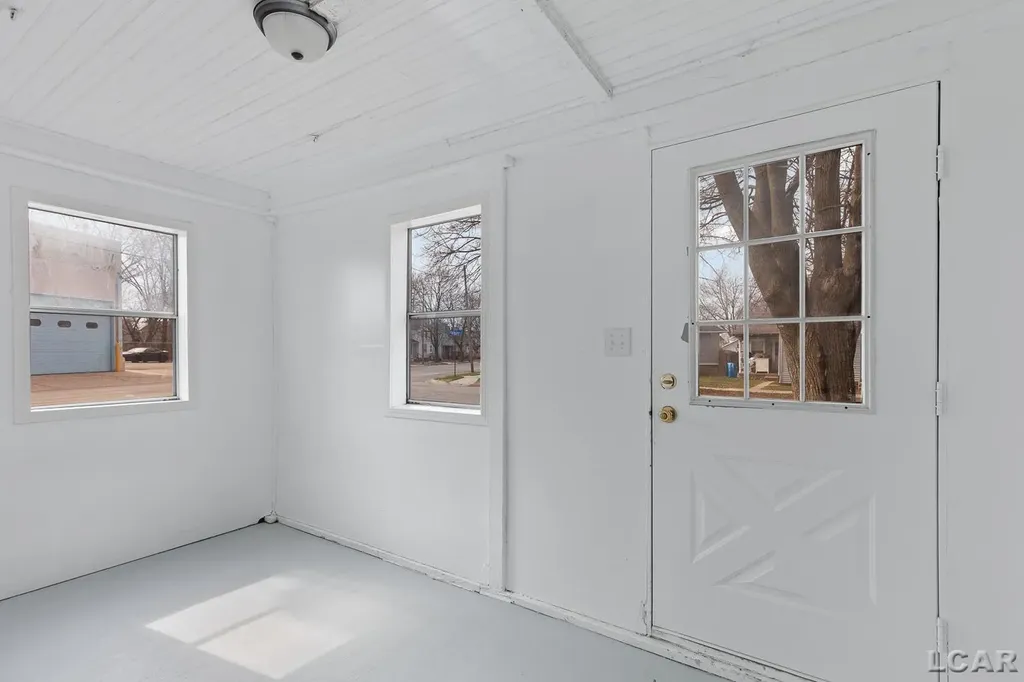 206 Ormsby Street Adrian City MI 49221