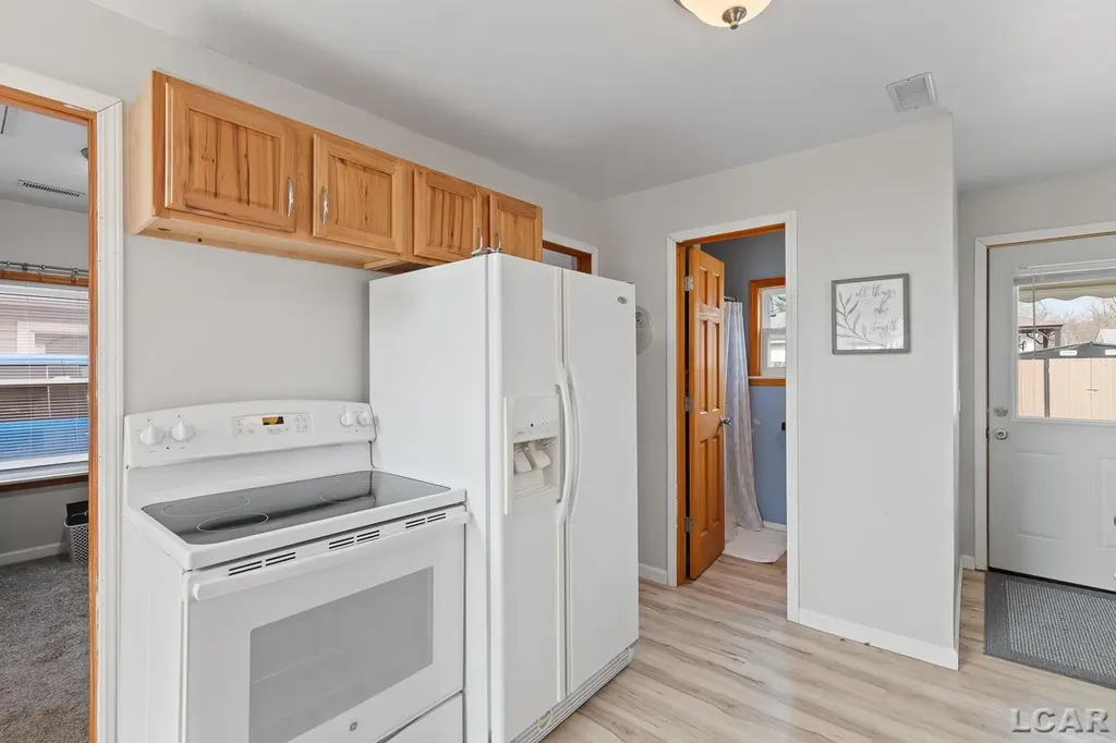 502 Wilbur Avenue Columbia Township MI 49230
