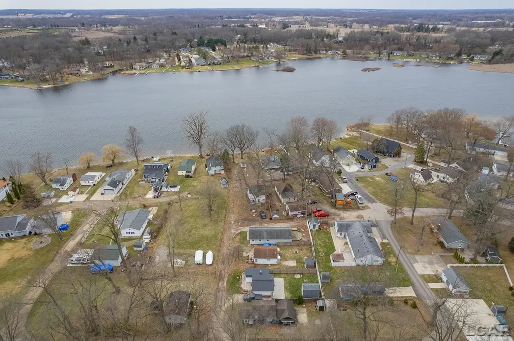 502 Wilbur Avenue Columbia Township MI 49230