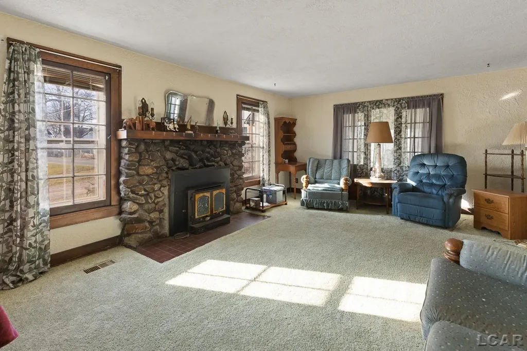 3601, 3599 Round Lake Highway Rollin Township MI 49253