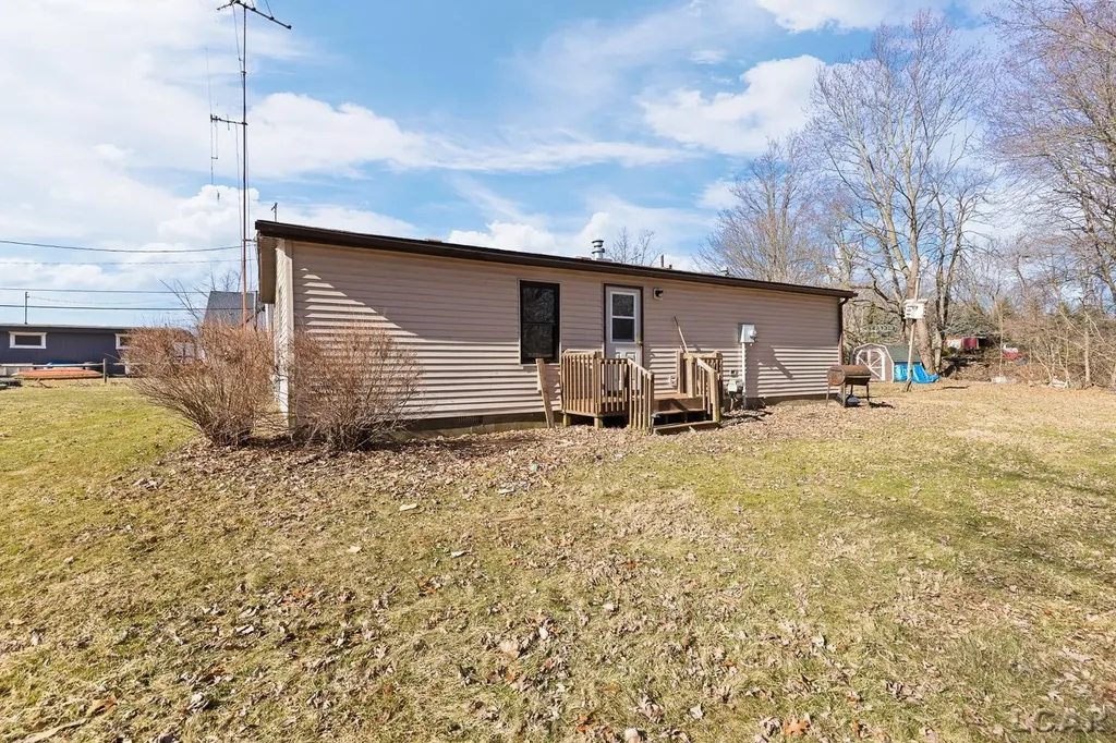 3601, 3599 Round Lake Highway Rollin Township MI 49253