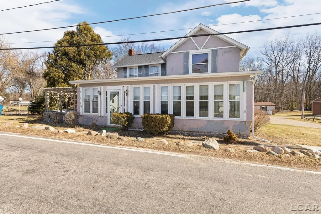 3601, 3599 Round Lake Highway Rollin Township MI 49253