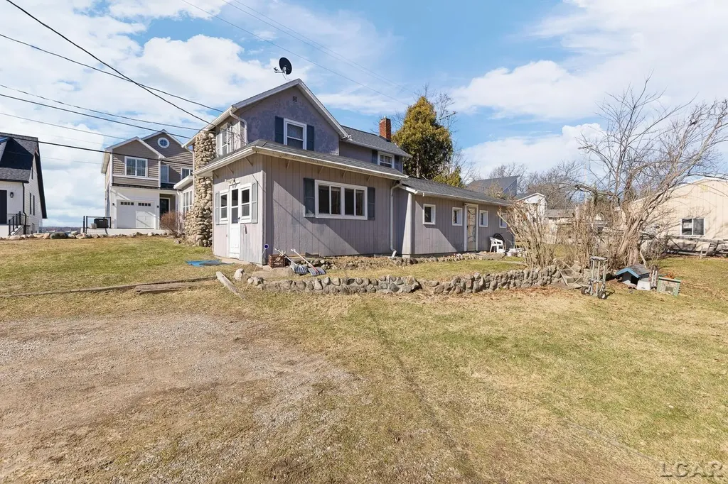 3601, 3599 Round Lake Highway Rollin Township MI 49253