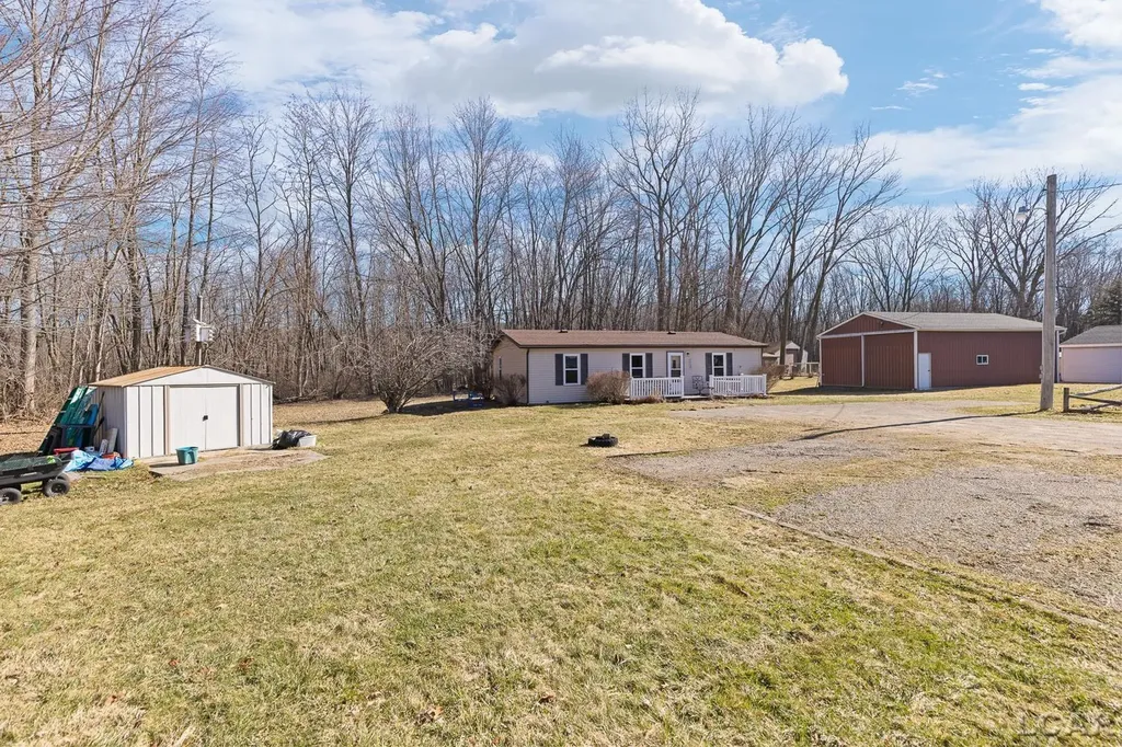 3601, 3599 Round Lake Highway Rollin Township MI 49253