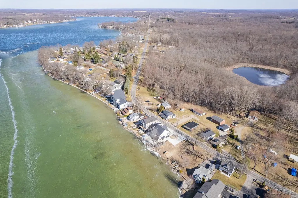 3601, 3599 Round Lake Highway Rollin Township MI 49253
