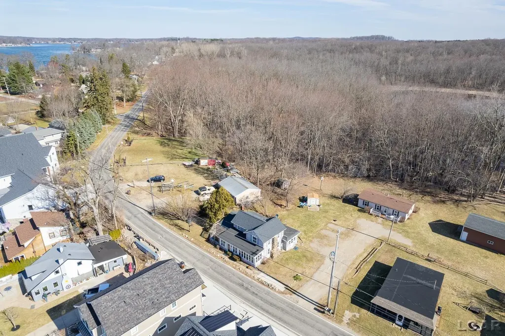 3601, 3599 Round Lake Highway Rollin Township MI 49253