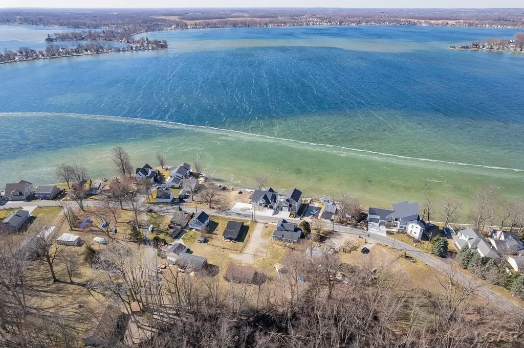 3601, 3599 Round Lake Highway Rollin Township MI 49253