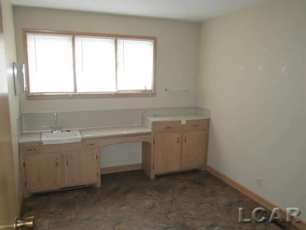 405 W Main Street Hudson City MI 49247