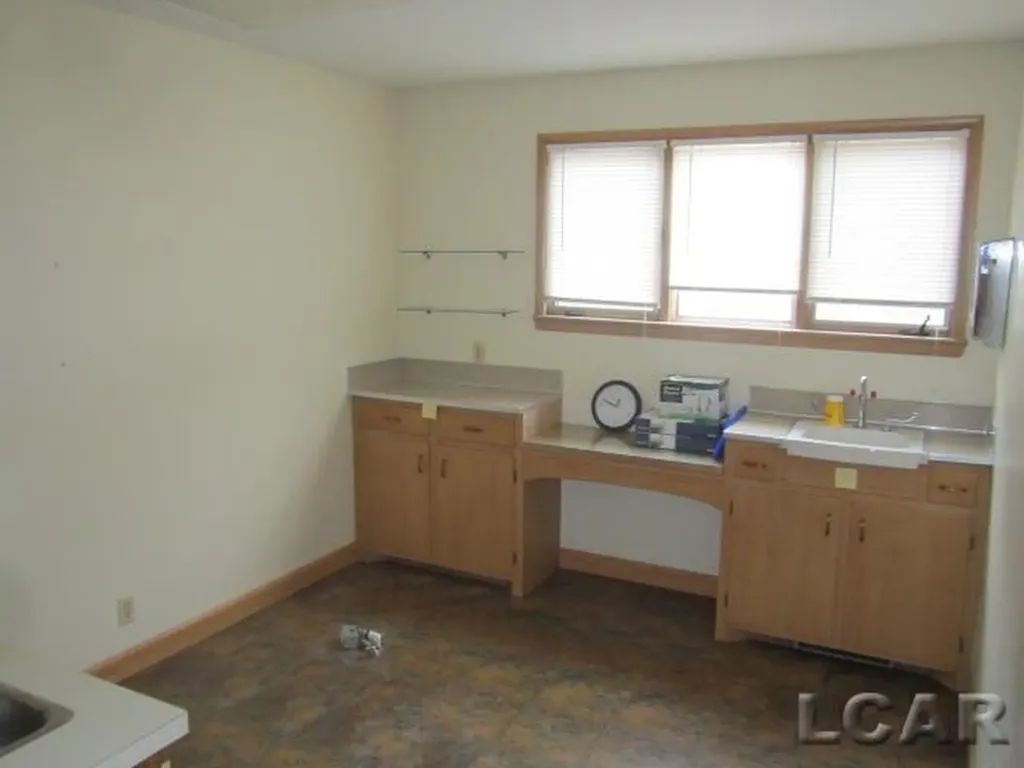 405 W Main Street Hudson City MI 49247