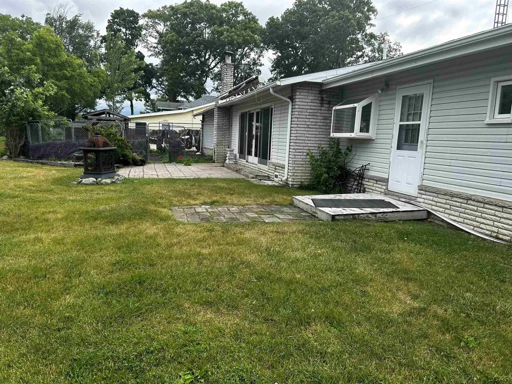 753 Vaniman Island Drive Cambridge Township MI 49230
