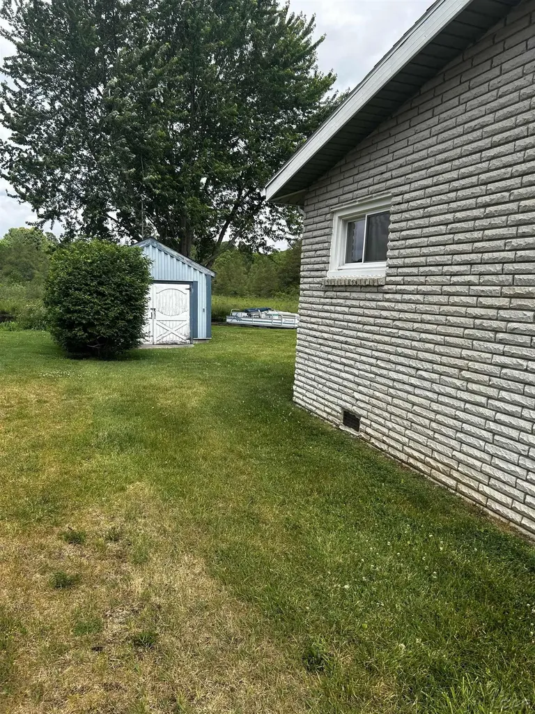 753 Vaniman Island Drive Cambridge Township MI 49230