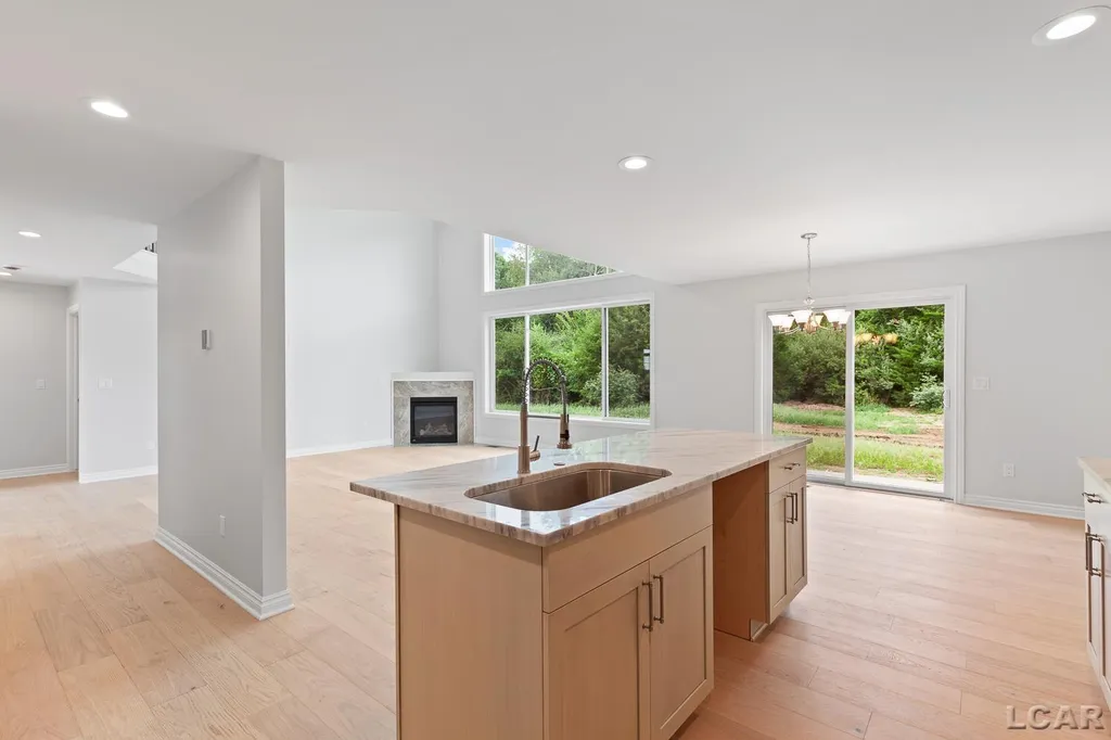 114 Bloomfield Boulevard Norvell Township MI 49230