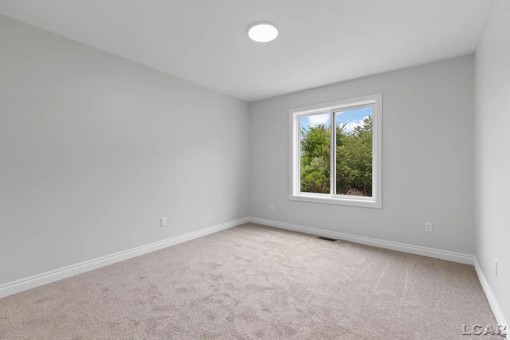 114 Bloomfield Boulevard Norvell Township MI 49230