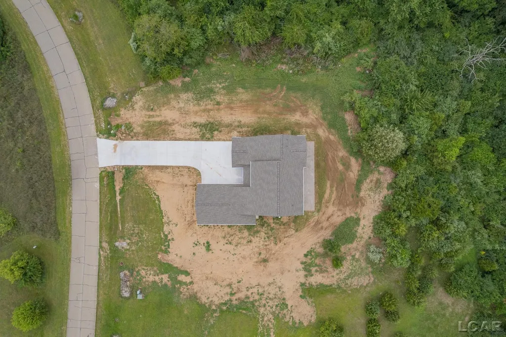 114 Bloomfield Boulevard Norvell Township MI 49230