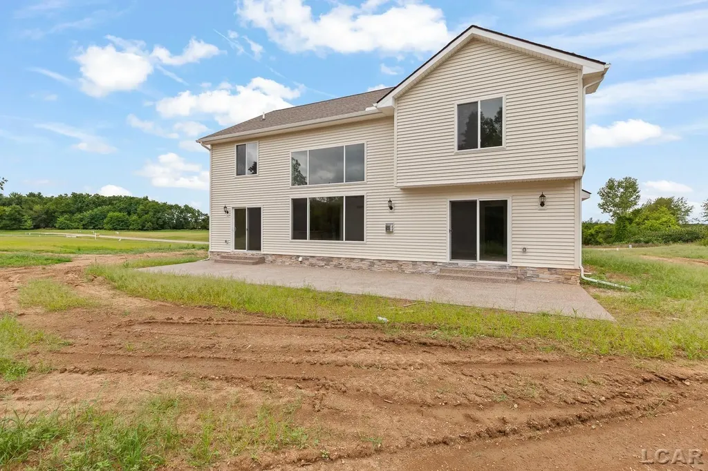 114 Bloomfield Boulevard Norvell Township MI 49230