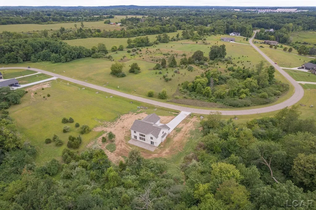 114 Bloomfield Boulevard Norvell Township MI 49230