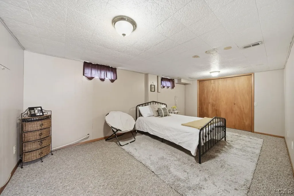 2675 Park Drive Madison Charter Township MI 49221
