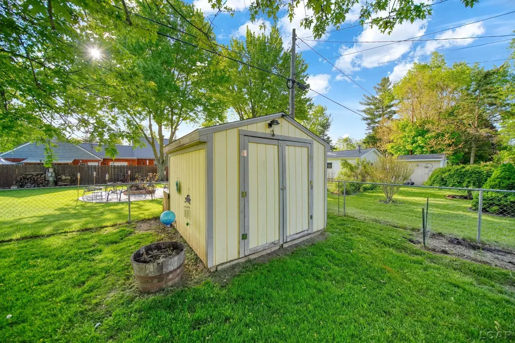 2675 Park Drive Madison Charter Township MI 49221