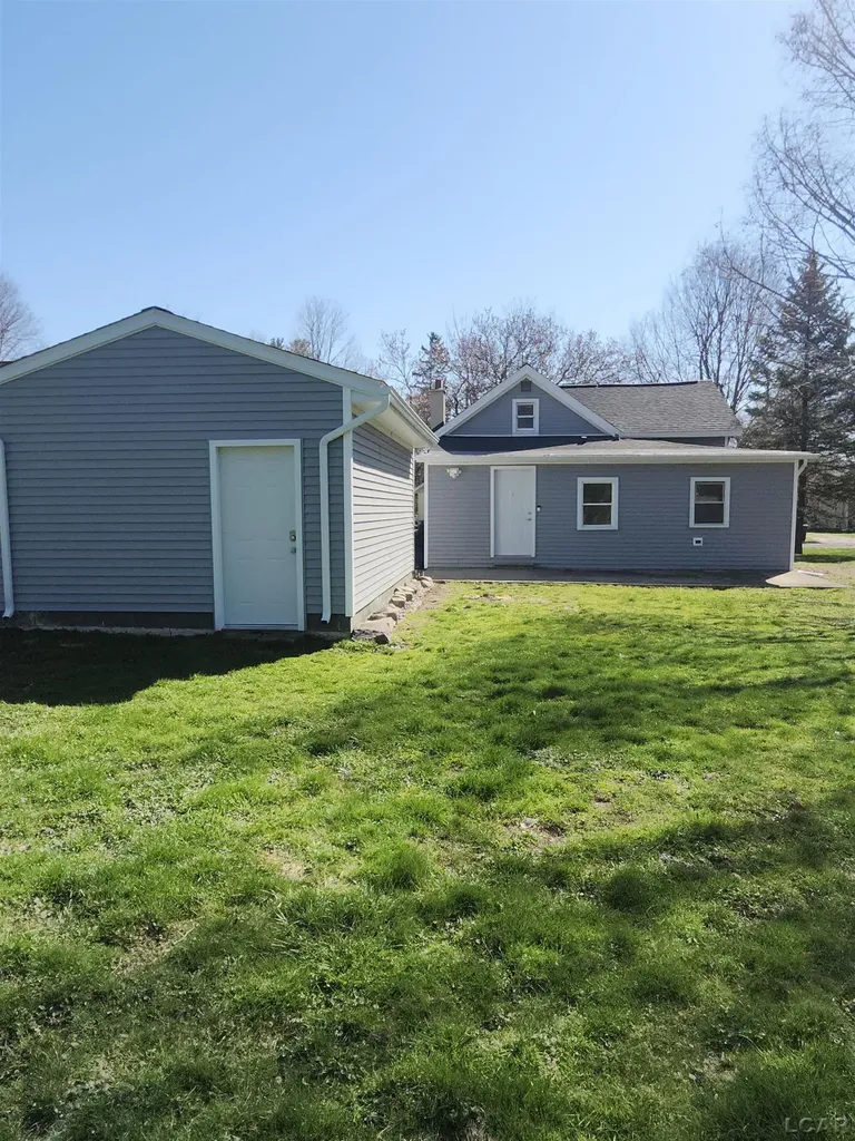 355 Budlong Street Adrian City MI 49221