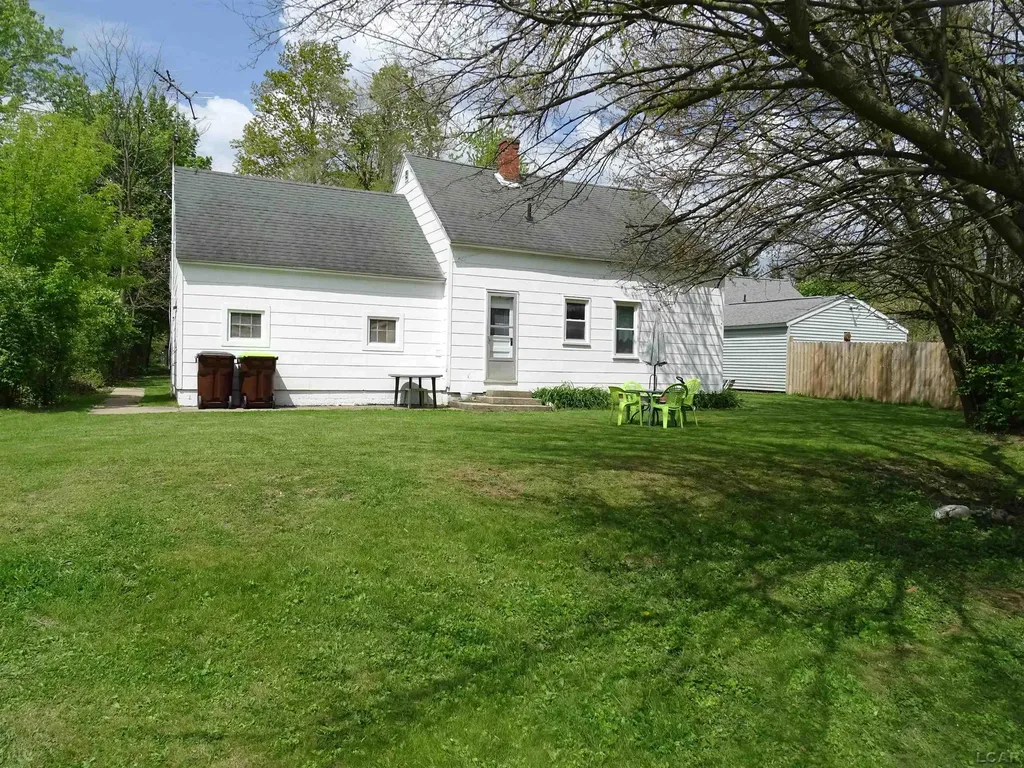 734 S Union Street Tecumseh City MI 49286