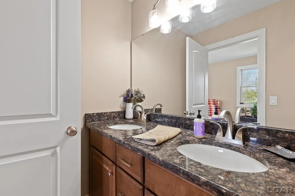 8719 Castlebar Lane Cambridge Township MI 49265