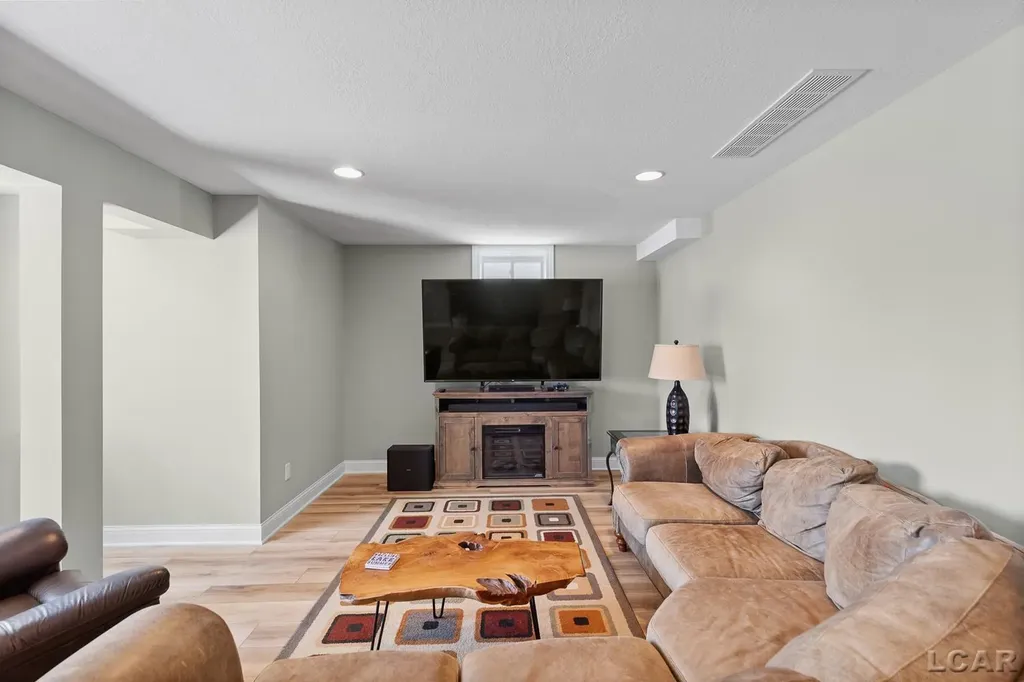 8719 Castlebar Lane Cambridge Township MI 49265