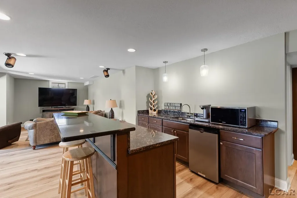 8719 Castlebar Lane Cambridge Township MI 49265