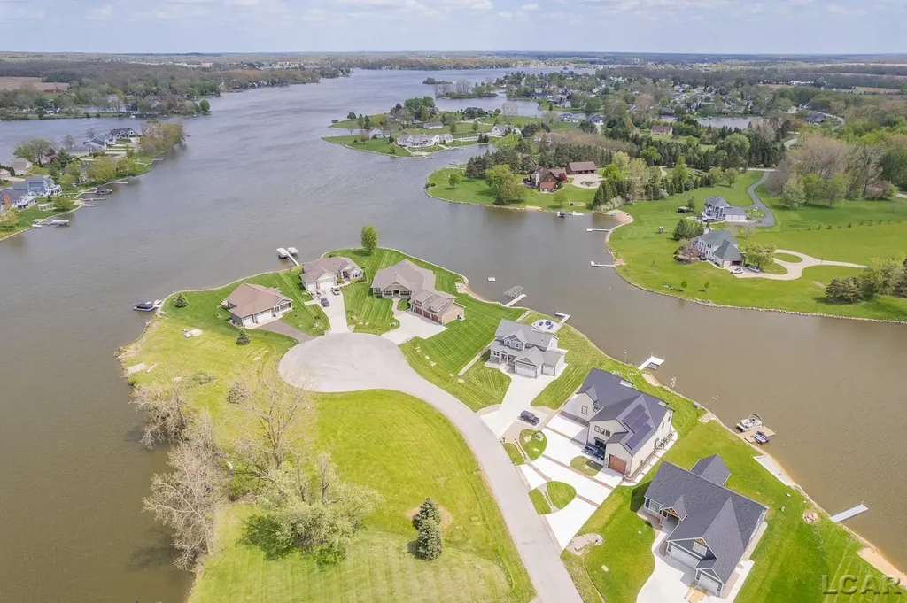 8719 Castlebar Lane Cambridge Township MI 49265