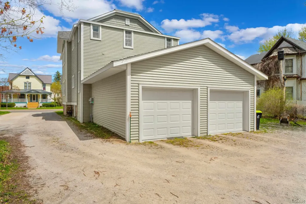 328 W Washington Avenue Alpena City MI 49707