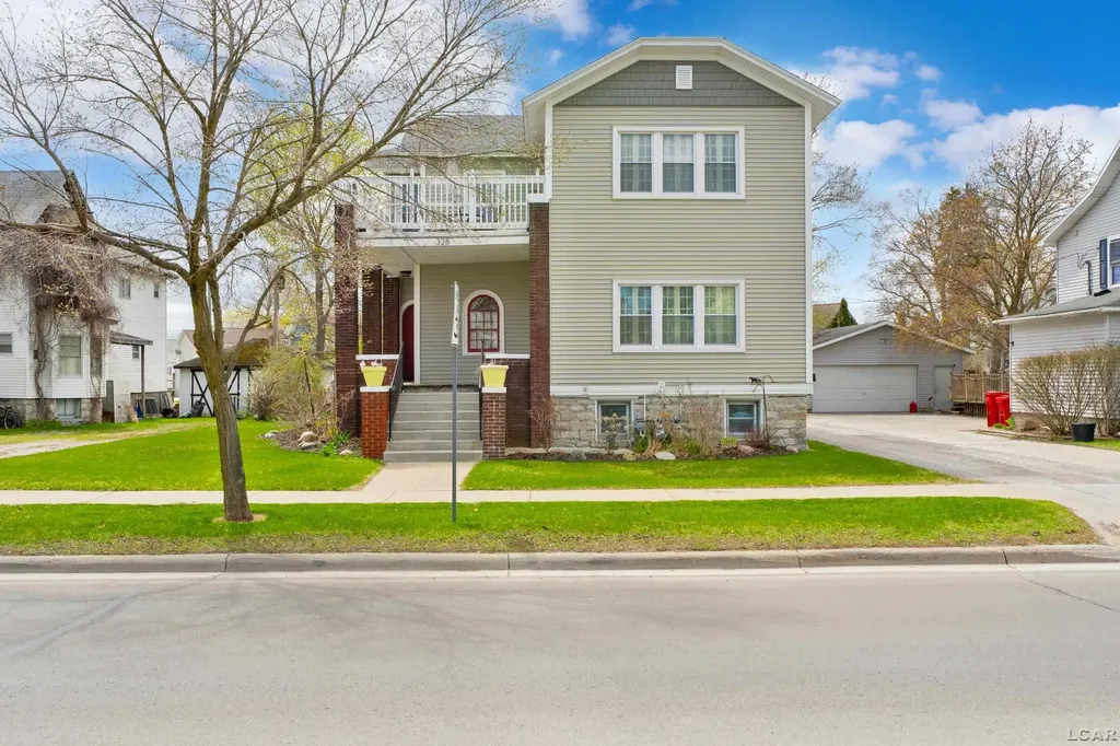 328 W Washington Avenue Alpena City MI 49707