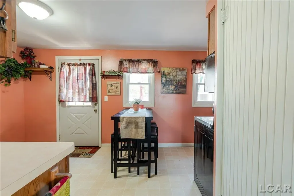 1398 Lakeshore Drive Norvell Township MI 49230