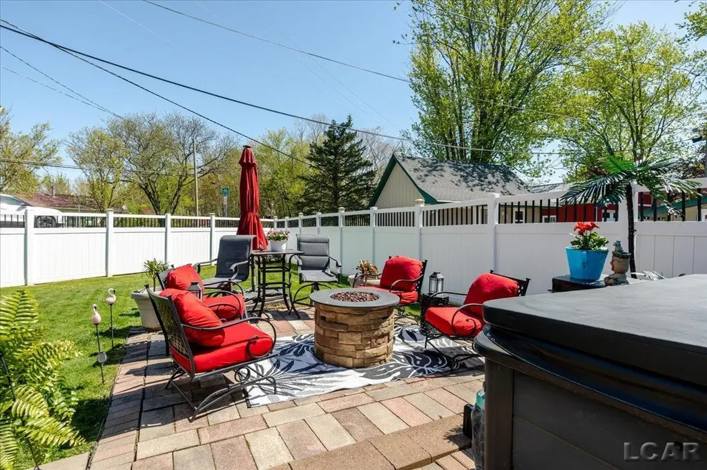 1398 Lakeshore Drive Norvell Township MI 49230