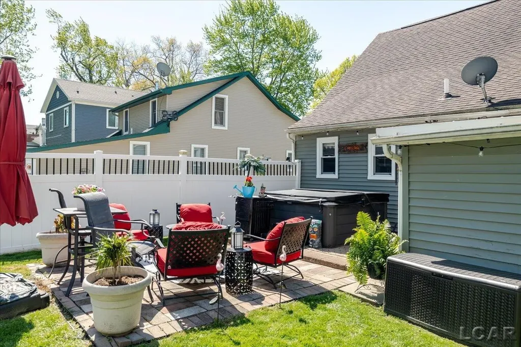 1398 Lakeshore Drive Norvell Township MI 49230