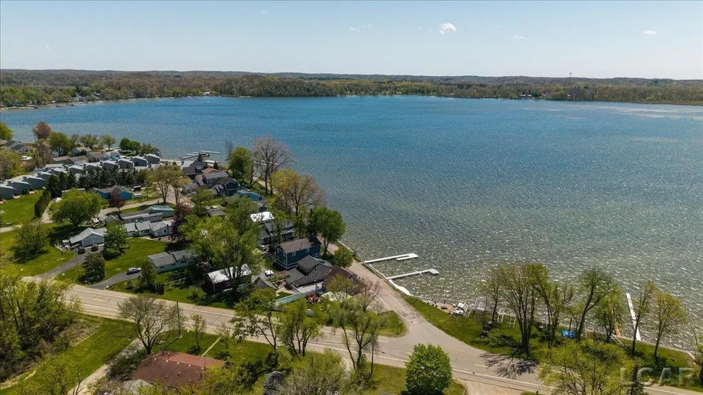 1398 Lakeshore Drive Norvell Township MI 49230