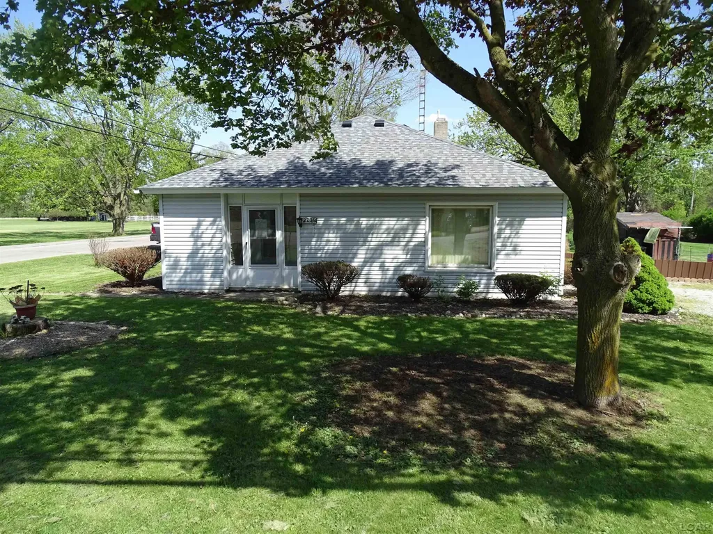 2729 Bent Oak Avenue Adrian Township MI 49221