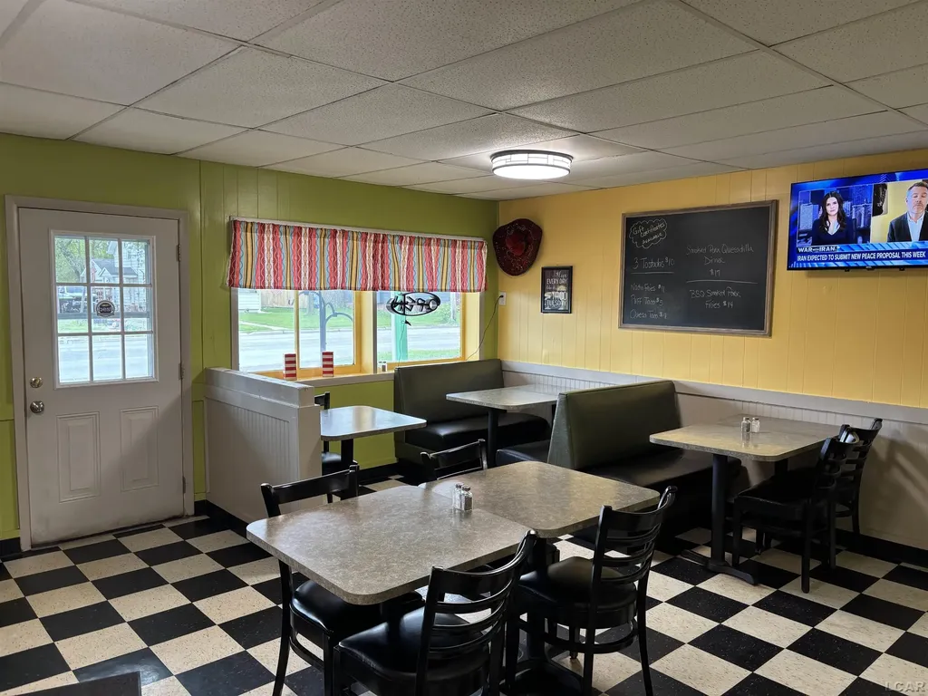 921 E Beecher Street Adrian City MI 49221