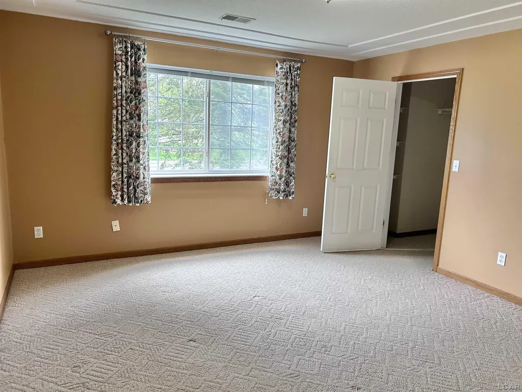 104 Lakewood Drive Madison Charter Township MI 49221