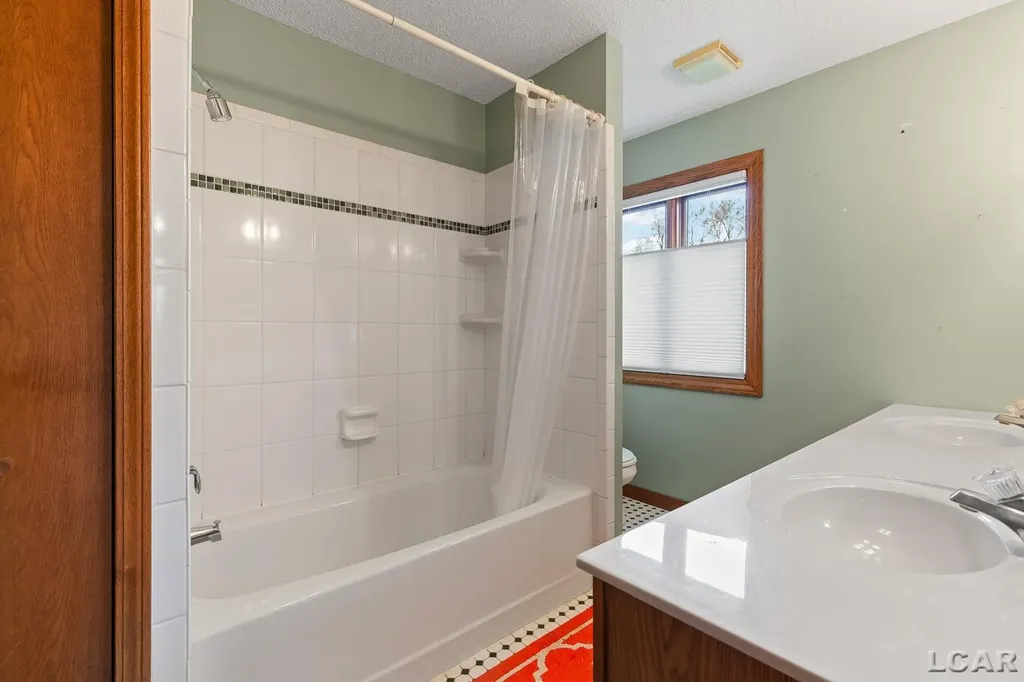 12301 Lakeshore Drive La Salle Township MI 48145