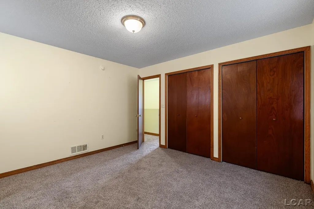12301 Lakeshore Drive La Salle Township MI 48145