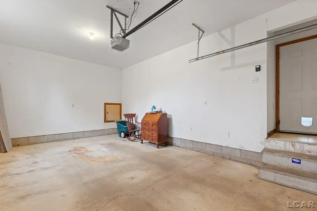 12301 Lakeshore Drive La Salle Township MI 48145