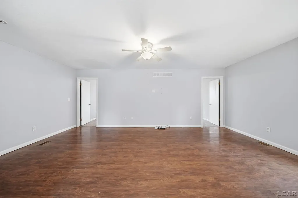 106 N Talbot Street Addison Village MI 49220