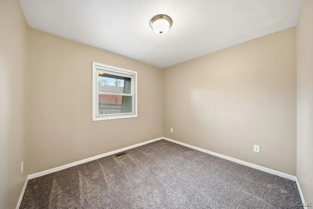106 N Talbot Street Addison Village MI 49220