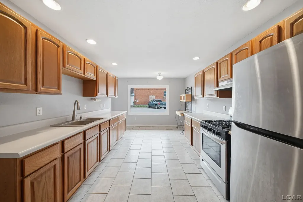 106 N Talbot Street Addison Village MI 49220