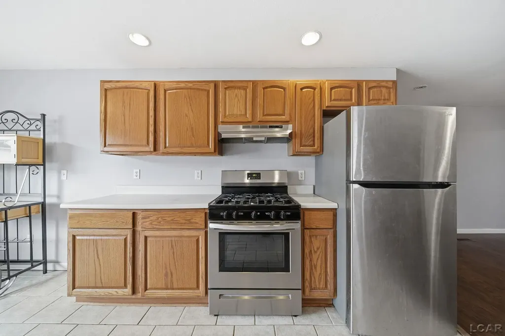 106 N Talbot Street Addison Village MI 49220