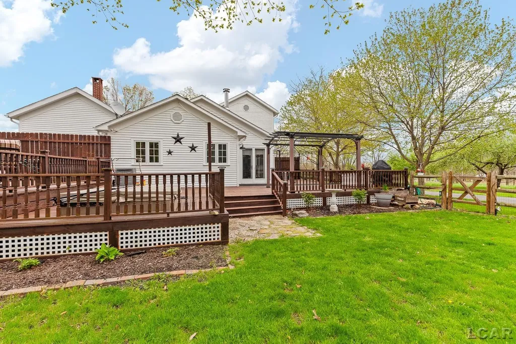 6518 N Rogers Highway Raisin Township MI 49286