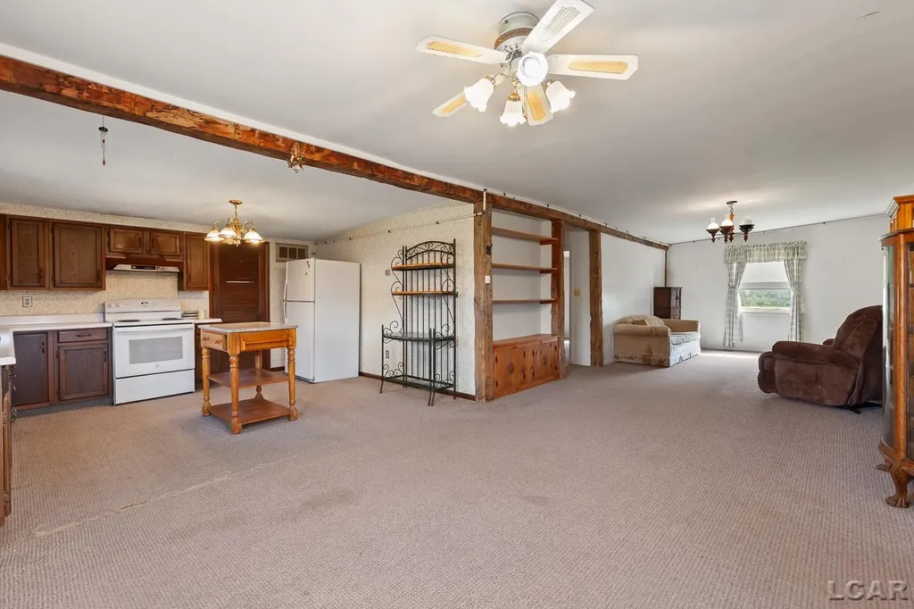 8720 Sharon Hollow Road Manchester Township MI 48158