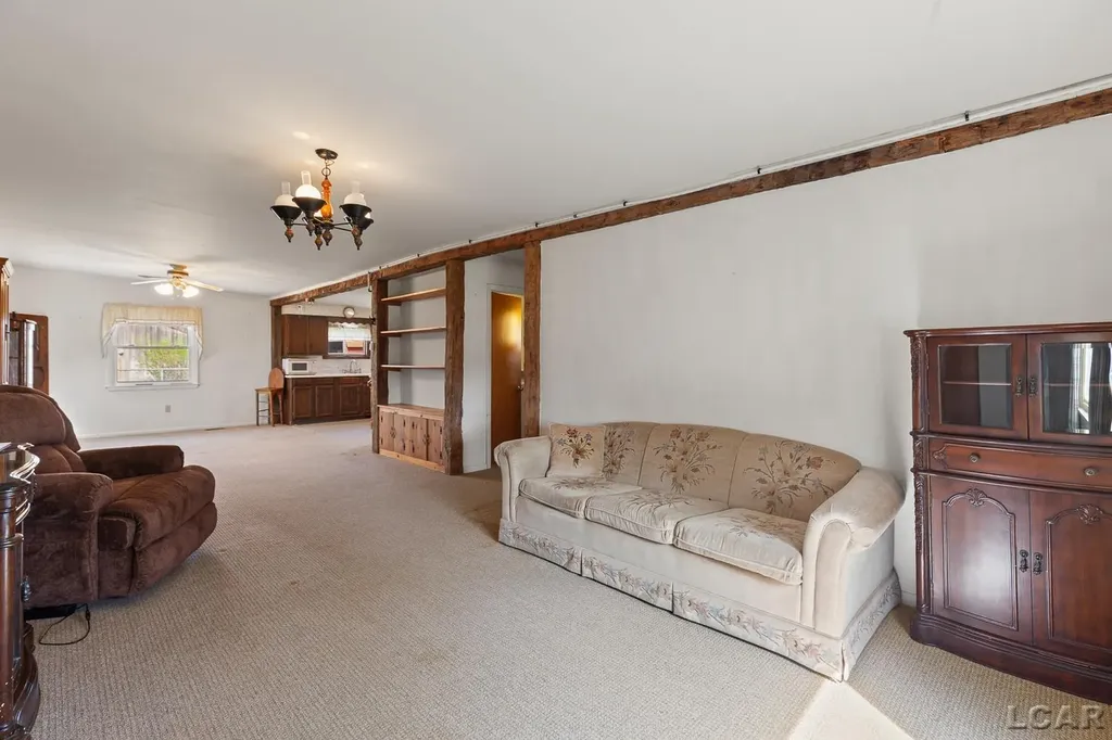 8720 Sharon Hollow Road Manchester Township MI 48158