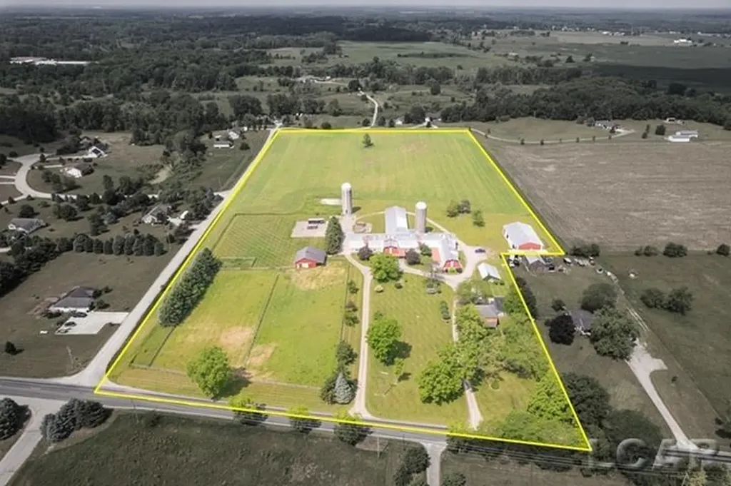 8720 Sharon Hollow Road Manchester Township MI 48158